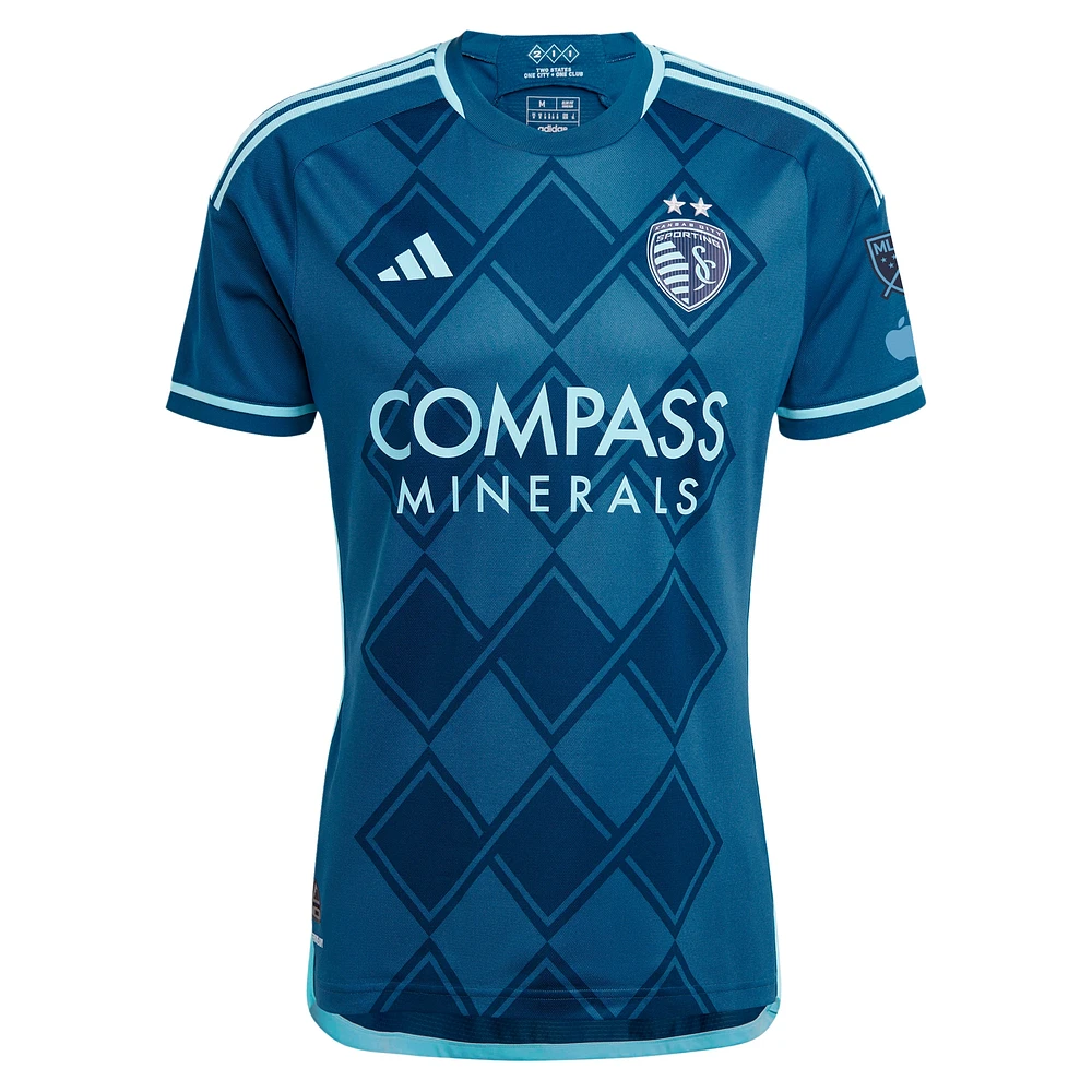 Maillot de joueur adidas Erik Thommy pour hommes, bleu marine, Sporting Kansas City 2024 Diamonds, Our Forever Authentic Player