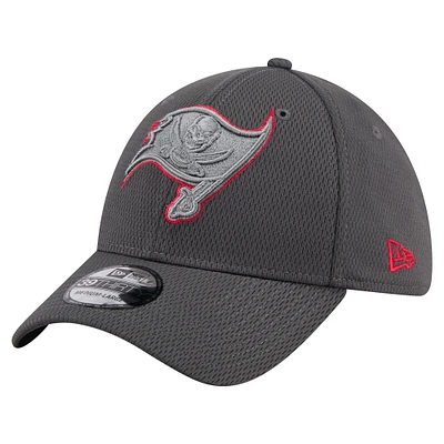 Casquette New Era Graphite Tampa Bay Buccaneers Main 39THIRTY Flex pour homme