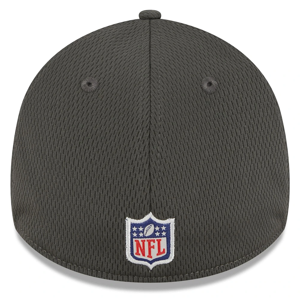 Men's New Era  Pewter Tampa Bay Buccaneers 2023 NFL Training Camp 39THIRTY Flex Hat