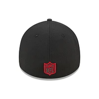 Men's New Era Red/Black Tampa Bay Buccaneers Shattered 39THIRTY Flex Hat