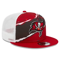 Men's New Era Red Tampa Bay Buccaneers Tear Trucker 9FIFTY Snapback Hat