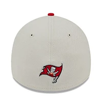 Men's New Era Stone/Red Tampa Bay Buccaneers 2023 NFL Draft 39THIRTY Flex Hat