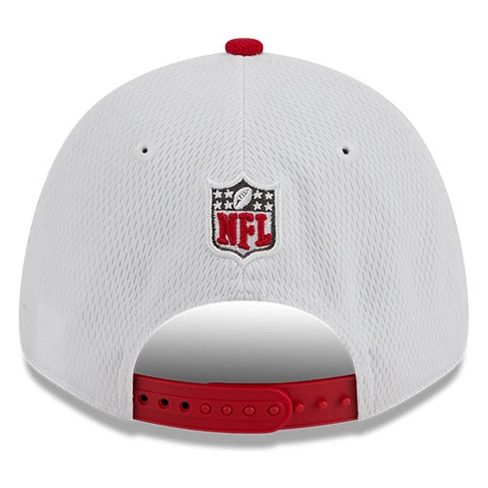 Men's New Era  White/Red Tampa Bay Buccaneers 2023 Sideline 9FORTY Adjustable Hat