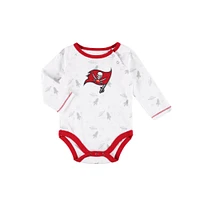 Newborn & Infant White/Red Tampa Bay Buccaneers Dream Team Bodysuit Pants Hat Set