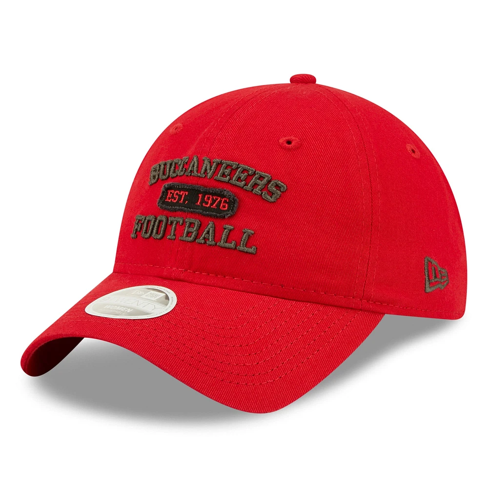 Casquette réglable New Era Tampa Bay Buccaneers Formed 9TWENTY rouge pour femme