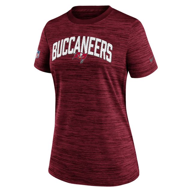 T-shirt Nike Tampa Bay Buccaneers Sideline Velocity Lockup Performance pour femme - Rouge