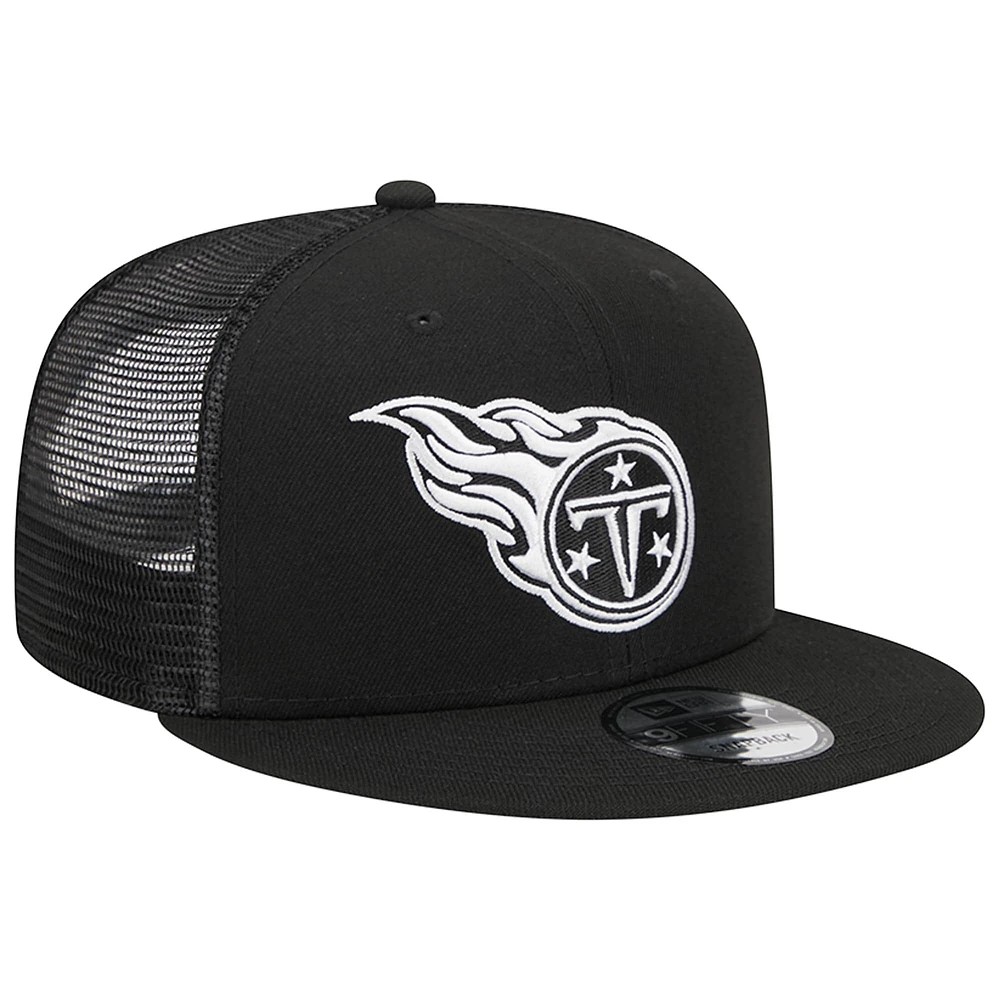 Men's New Era Black Tennessee Titans Main Trucker 9FIFTY Snapback Hat Main Trucker 9FIFTY Snapback Hat