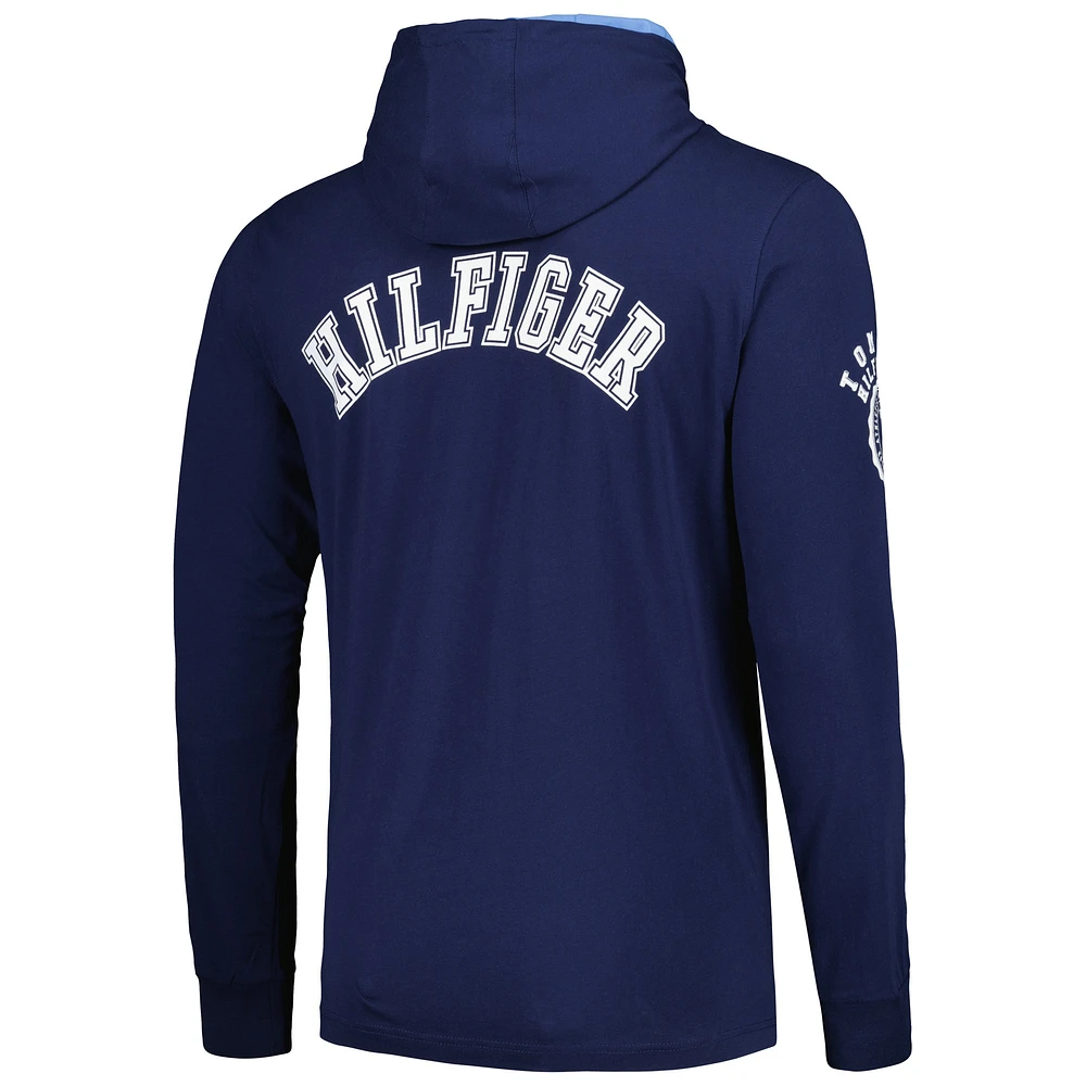 T-shirt à capuche manches longues Tommy Hilfiger pour hommes Tennessee Titans Morgan bleu marine