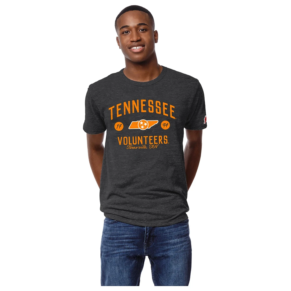 T-shirt à trois mélanges Bendy Arch Victory Falls des Tennessee Volunteers de la Ligue masculine football universitaire Heather Charcoal