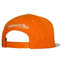 Men's Mitchell & Ness Tennessee Orange/White Tennessee Volunteers 2-Tone 2.0 Snapback Hat