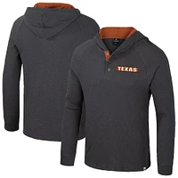 T-shirt à capuche manches longues Henley pour homme Colosseum Charcoal Texas Longhorns Dujour Ralgan