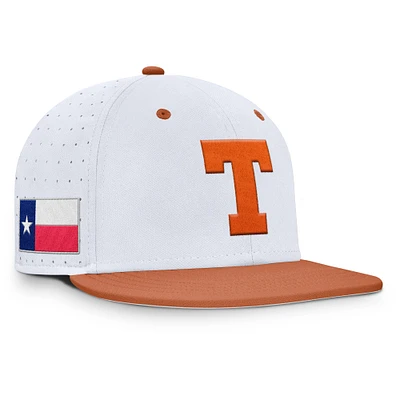 Men's Nike White Texas Longhorns On-Field Dugout True Performance Fitted Hat