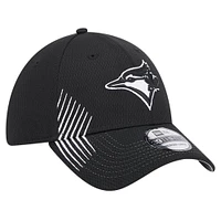 Men's New Era Black Toronto Blue Jays Active Dash Mark 39THIRTY Flex Hat