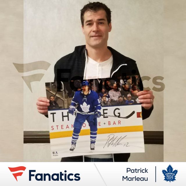 Patrick Marleau Toronto Maple Leafs Photographie de patinage en maillot bleu de po x po autographiée