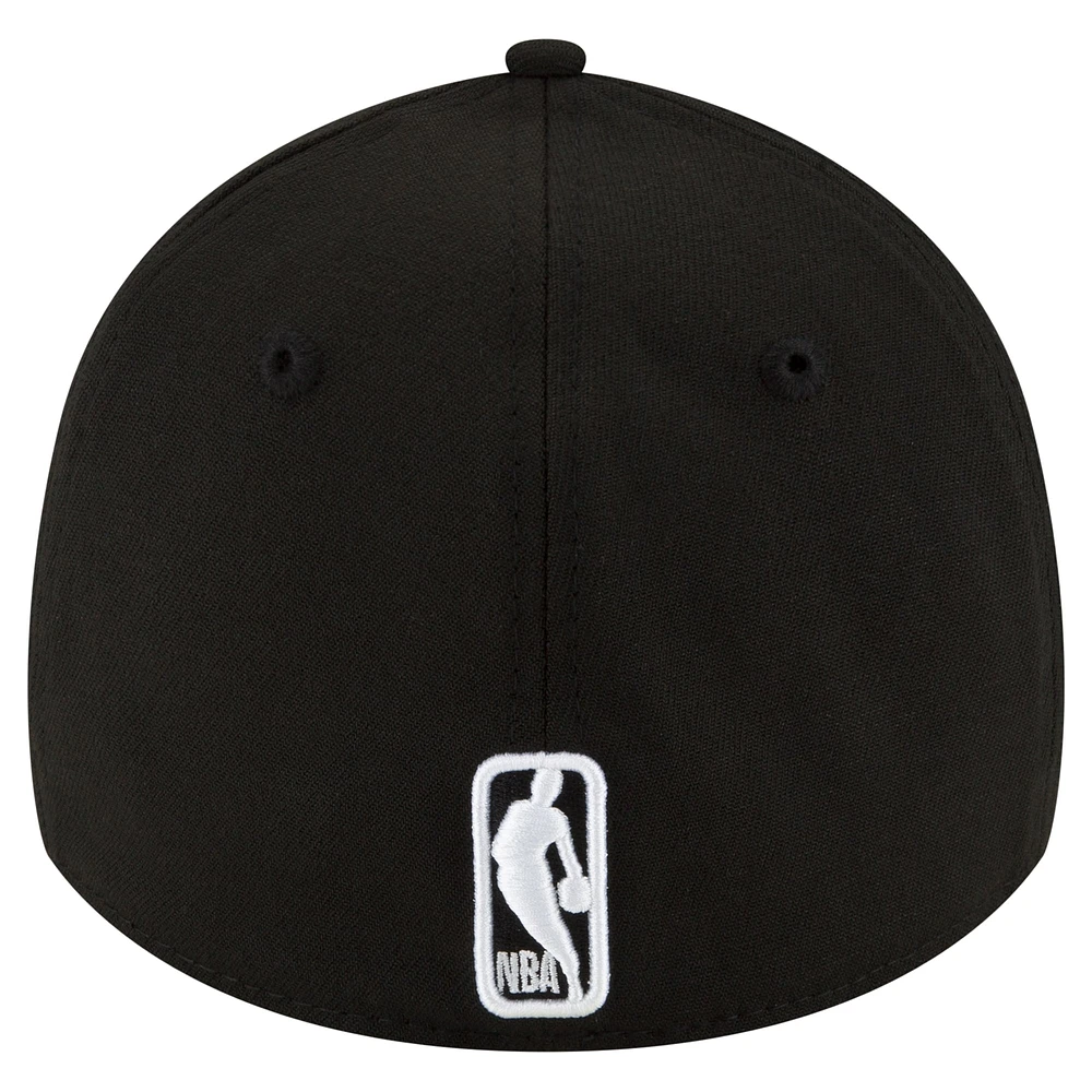 Men's New Era Black Utah Jazz Logo 39THIRTY Flex Hat