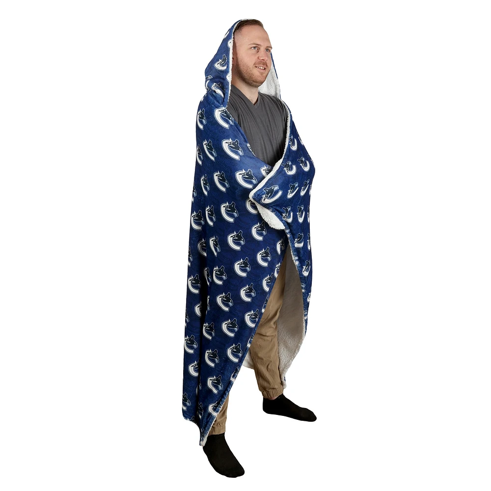 Couverture à capuche bleue des Canucks de Vancouver 50'' x 70''