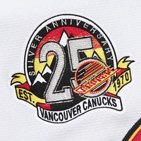 Maillot de jeu puissance blanc Gino Odjick pour homme des Vancouver Canucks - CA