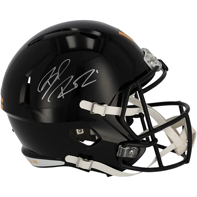 Casque réplique de vitesse alternative autographié par Brian Robinson Jr. Washington Commanders Riddell 2022