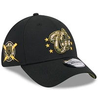 Casquette flexible 39THIRTY pour la Journée des forces armées 2024 Nationals de Washington New Era noire hommes