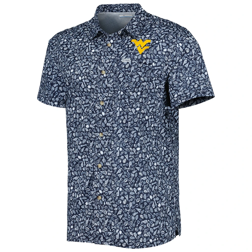 Men's Columbia Navy West Virginia Mountaineers Super Slack Tide Omni-Shade Team Button-Up Shirt