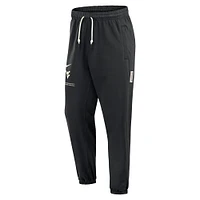 Men's Nike  Black West Virginia Mountaineers Basketball Travel Fleece Performance Pants