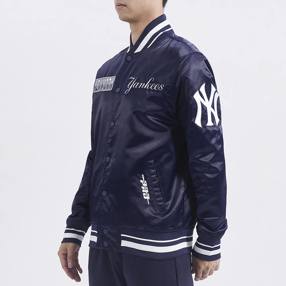 Pro Standard New York Yankees Turn It Up M Rib Satin Jacket - Men's