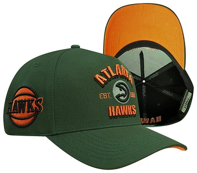 Pro Standard Hawks Pinch Front Snapback - Men's