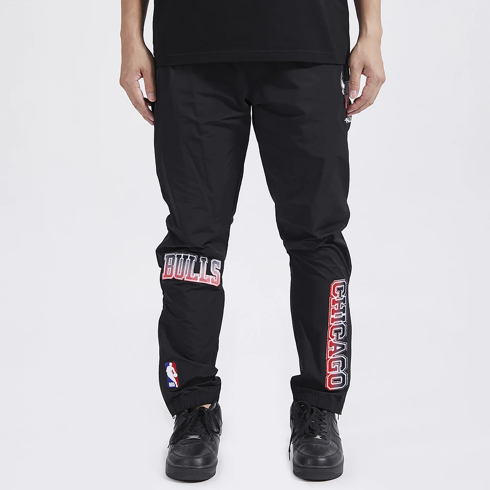 Pro Standard Bulls OS Letters Woven Pants - Men's