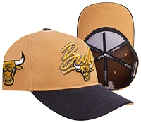 Pro Standard Bulls Script Pinch Front Snapback - Men's