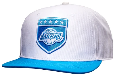 Pro Standard Lakers Military Pinch Front Snapback Hat - Men's
