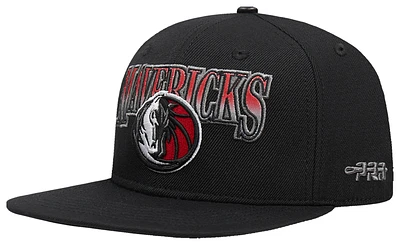 Pro Standard Mavericks Bred Pro Six Snapback Cap - Men's