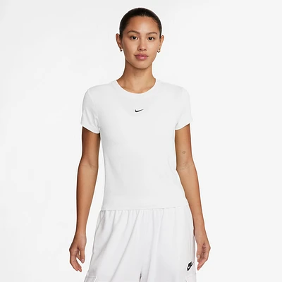 Nike Chill Knit Crop T-Shirt - Women's