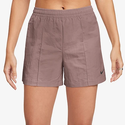 Nike Essential 5" Woven Shorts - Women's