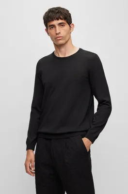 Slim-fit sweater merino wool with crew neckline