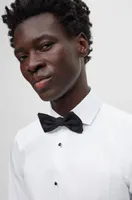 Slim-fit dress shirt easy-iron poplin