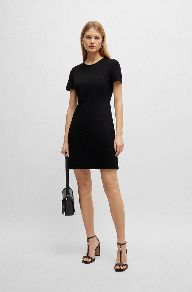 Slim-fit crew-neck dress stretch fabric