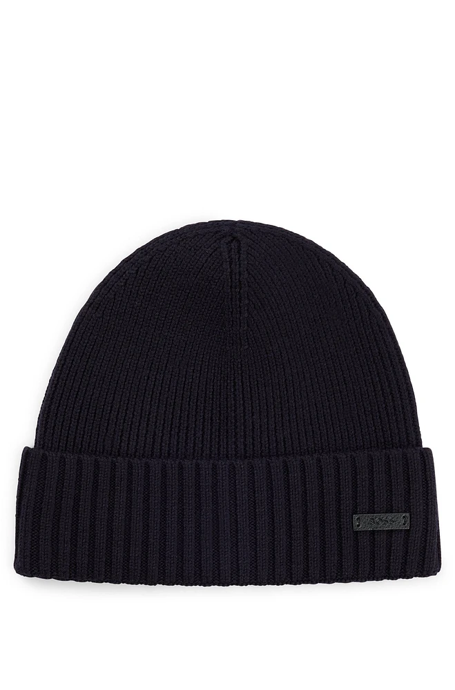 Beanie hat in virgin wool with logo plaque