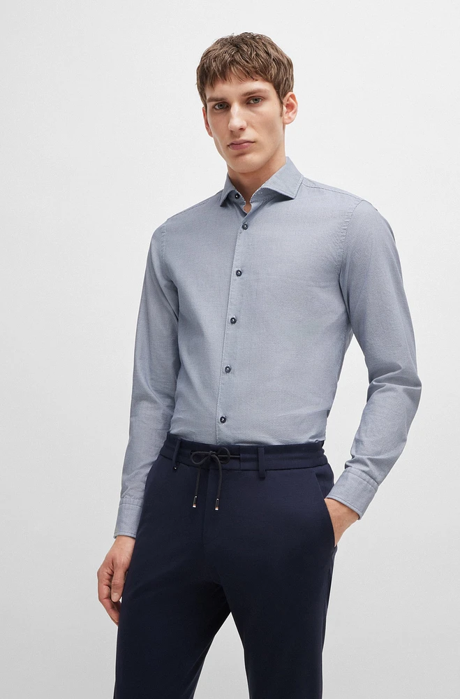 Casual-fit shirt structured cotton with spread collar
