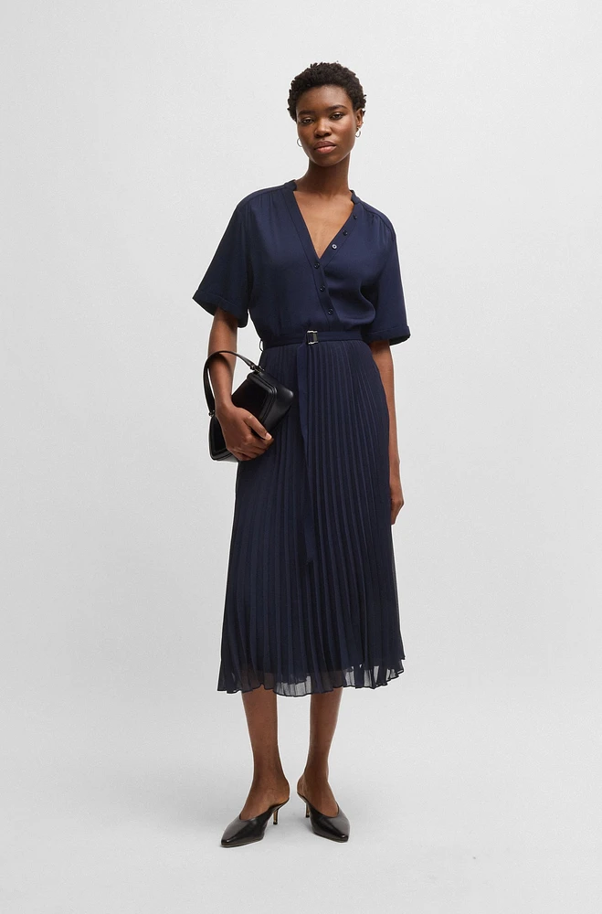 Belted dress with plissé skirt