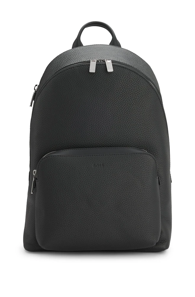 Backpack in grained Italian leather with smart sleeve