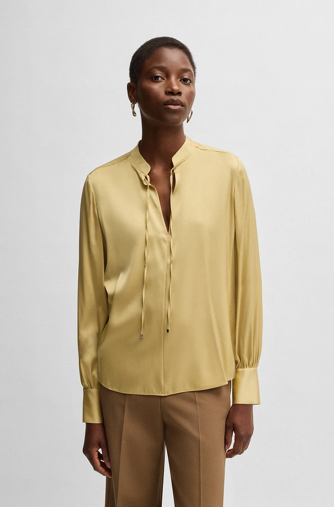Relaxed-fit blouse stretch silk with keyhole neckline