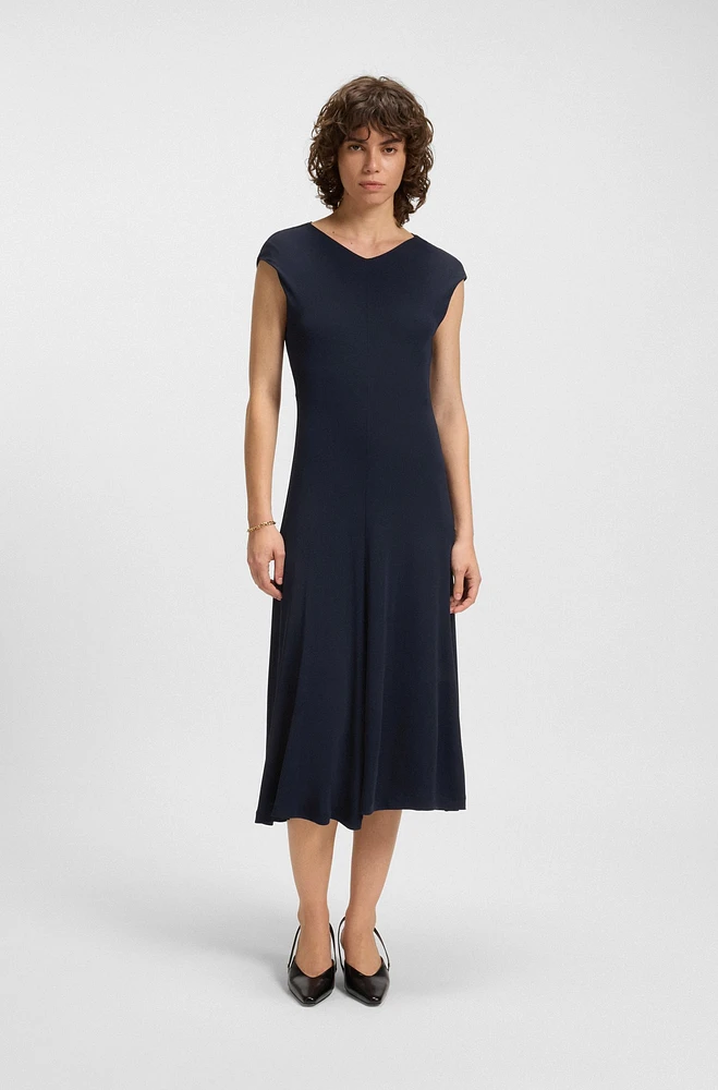 Sleeveless dress matte jersey with seaming details