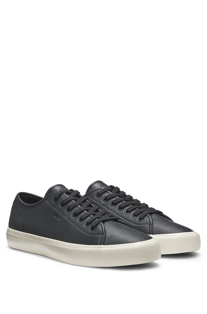 Low-top trainers grained faux leather