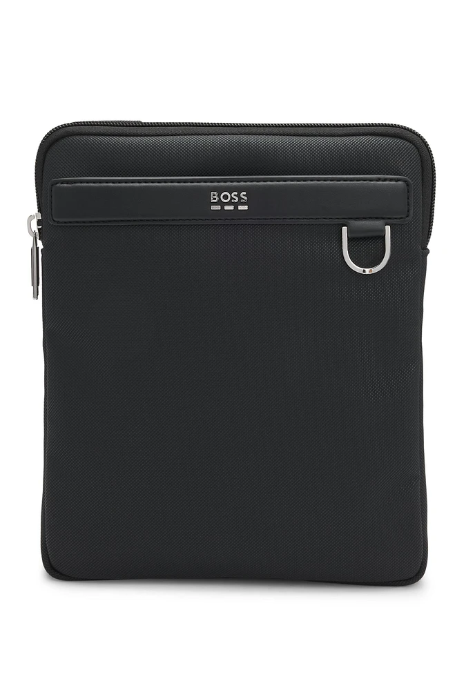 Reporter bag with smooth and structured finishes
