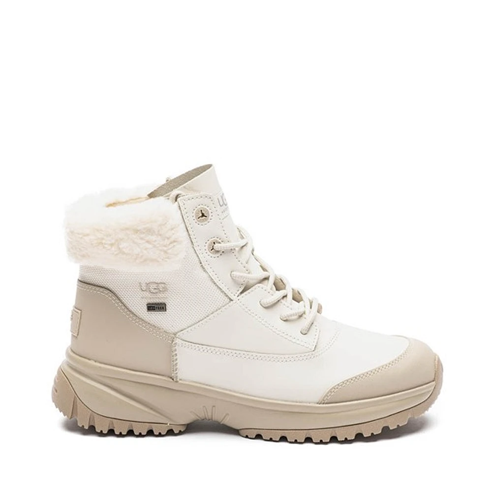 Botte UGG® Yose Fluff V2 pour femmes - Blanche / Beige