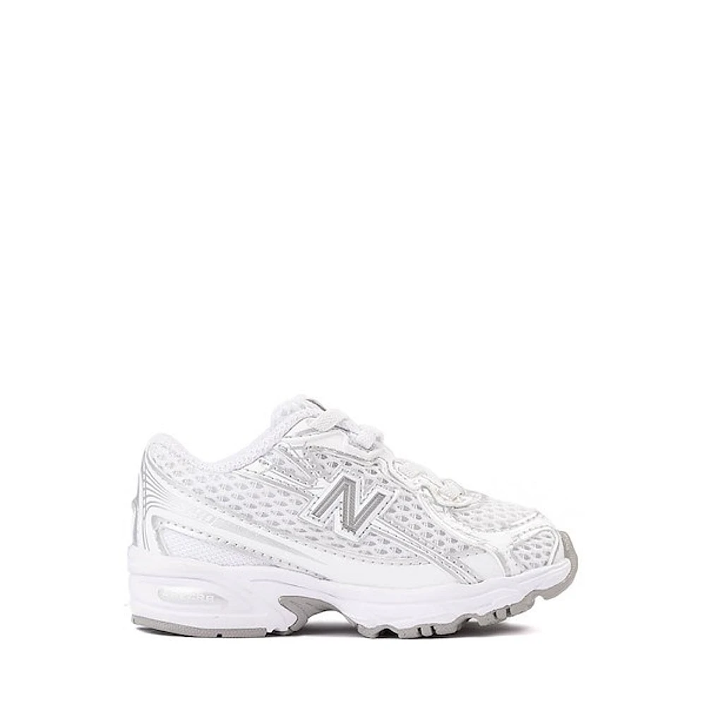 New Balance 740 Athletic Shoe