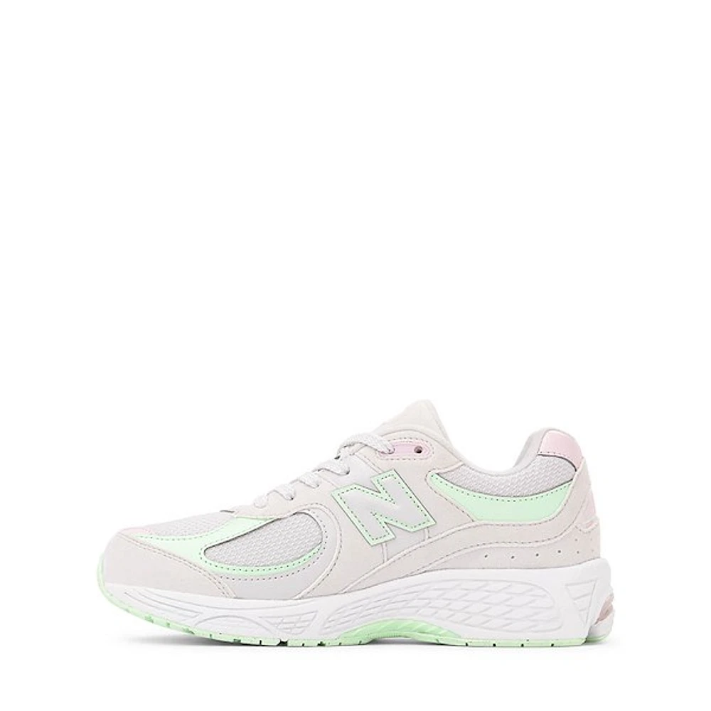 New Balance 2002 Athletic Shoe - Big Kid - Grey Matter / Lab Green