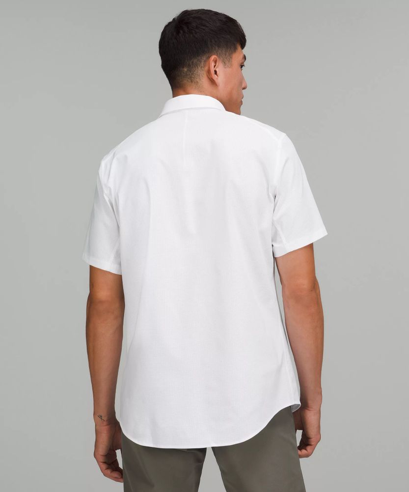 Airing Easy Short-Sleeve Shirt | Men's Short Sleeve Shirts & Tee's