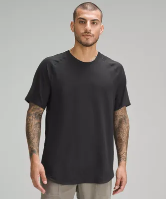 License to Train Short-Sleeve Shirt | Men's Short Sleeve Shirts & Tee's