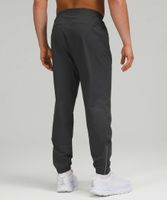 Surge Jogger *Regular | Men's Joggers